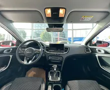 Notranja slika - KIA XCeed - 1.6 T-GDi EX Stream ISG 7DCT - 13 - Predogledna slika