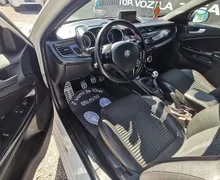Zunanja slika - Alfa Romeo Giulietta - 1750 TBi 16v Quadrifoglio Verde - 8 - Predogledna slika