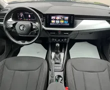 Notranja slika - Škoda Kamiq - 1.6 TDI Ambition 1.LASTNICA-LED-NAVI-ODLIČNA - 7 - Predogledna slika