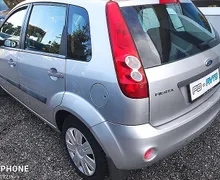 Zunanja slika - Ford Fiesta - Comfort 5 vrat 1.3 70 KM-AVTO.KLIMA-SERVO - 5 - Predogledna slika