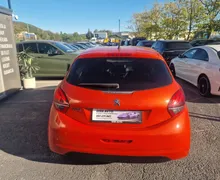 Zunanja slika - Peugeot 208 - 1.2 NA KREDIT BREZ POLOGA - 5 - Predogledna slika