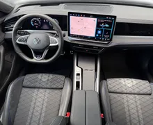 Notranja slika - Volkswagen Passat Variant - 4motion 2.0 TDI BMT R-Line DSG-SLO-Kljuka-Masaža.. - 10 - Predogledna slika