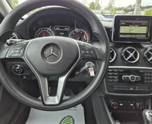 Zunanja slika - Mercedes-Benz A-Razred - STYLE°SLO°BI-XENON°KAMERA°AVT.KLIMA°ALU°BLUETOOTH. - 12 - Predogledna slika
