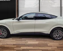 Zunanja slika - Ford Mustang Mach-e - PREMIUM 88kWh 276PS RWD-NA ZALOGI - 6 - Predogledna slika