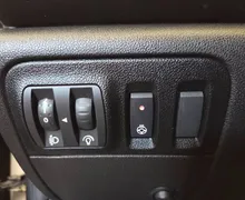 Zunanja slika - Renault Megane Limousine - 1.3 16v INTENS LED NAVI GR.SED+VOLAN JAMSTVO - 17 - Predogledna slika