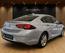 Notranja slika - Opel Insignia - Grand Sport 1.5 Turbo ecoTEC Innovation Slovenec - 7 - Predogledna slika