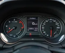 Notranja slika - Audi Q2 - quattro 2,0 TDI (Basis) S tronic - 11 - Predogledna slika