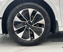 Notranja slika - KIA Ceed SW - 1.5 T-GDI LX Champion+ ISG - 9 - Predogledna slika