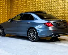 Notranja slika - Mercedes-Benz E-Razred - E200d AMG Line-PANO-KAMERA-GRETJE-AMBI - 7 - Predogledna slika