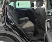 Notranja slika - Volkswagen Tiguan - 2.0 TDI BMT Life DSG - LED.kamera.keyless.ambient - 18 - Predogledna slika