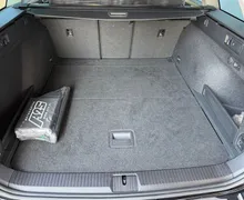 Notranja slika - Volkswagen Passat Variant - 2.0 TDI BMT SCR Business DSG-Vl. Kljuka-Masaža ACC - 12 - Predogledna slika