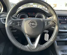 Notranja slika - Opel Astra - 1.2 Turbo Enjoy GRETJE SEDEŽEV IN VOLANA - 15 - Predogledna slika