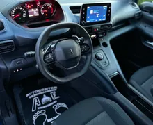 Notranja slika - Peugeot Rifter - 1.5-HDI-AUTOMATIK-LED-LIZING ZA TUJCE-F1-PDC - 8 - Predogledna slika