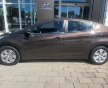 Zunanja slika - Hyundai Elantra - 1.6 CVVT Comfort slo-1lastnik-acc-potrjena servisn - 3 - Predogledna slika