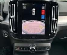 Notranja slika - Volvo XC40 - B3 P Plus Dark AT DCT ... - 28 - Predogledna slika