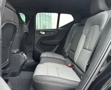 Notranja slika - Volvo XC40 - B3 P Core AT DCT 3 leta garancije + 3 servisi - 11 - Predogledna slika