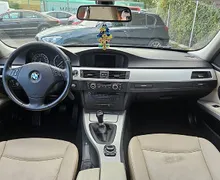 Zunanja slika - BMW Serija 3 - Touring: 318D ALU PLATIŠČA-NAVIGACIJA-PDC-USNJE - 8 - Predogledna slika