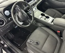 Notranja slika - Hyundai Kona - 64 KWh Style+4ALU.LED.KAMERA.NAVI.ACC.KLJUKA.TOP - 16 - Predogledna slika