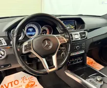 Notranja slika - Mercedes-Benz E-Razred - 200 CDI-EDITION-AUT-BI-XENON-LED-NAVIGACIJA-TEMPO. - 9 - Predogledna slika