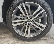 Notranja slika - Audi Q5 - Quattro 40 TDI S line S tronic - 12 - Predogledna slika