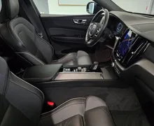 Notranja slika - Volvo XC60 - B4D R-Design Avt.- LED.usnje+mem.360kam.HUD.Harman - 14 - Predogledna slika