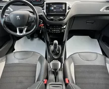 Notranja slika - Peugeot 2008 - 1.2 PureTech 110  ALLURE-AVT.KLIMA-LED-KAM-ODLIČ.. - 8 - Predogledna slika