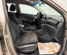Notranja slika - Hyundai Tucson - 1.6 CRDi-129.000KM-SLO-TEMPOMAT-KAMERA-PDC-SERV KN - 11 - Predogledna slika