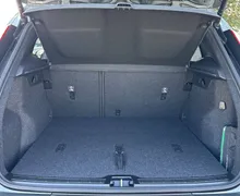 Notranja slika - Volvo XC40 - B3P Core Avt. - 12 - Predogledna slika
