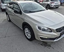 Zunanja slika - Volvo V60 Cross Country - D3 odličen avto po AKCIJSKI CENI   LEANPAY - 5 - Predogledna slika