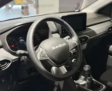 Zunanja slika - Dacia Jogger - 1.0 TCe 110 Extreme + zimske gume - 7 - Predogledna slika