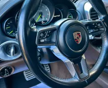 Notranja slika - Porsche Cayenne - S E-Hybrid Platinum Edition Tiptronic - 4 - Predogledna slika