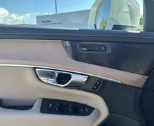 Notranja slika - Volvo XC90 - B5 AWD Plus Bright Avt. 7 sedežev - 13 - Predogledna slika