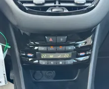 Notranja slika - Peugeot 208 - Peugeot - 10 - Predogledna slika