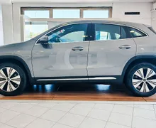 Zunanja slika - Mercedes-Benz EQA - 300 4MATIC PRO-480KM DOSEG-LED-MRT.K-AVT PRT-VIDEO - 3 - Predogledna slika