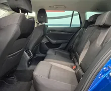 Notranja slika - Škoda Octavia - 2.0 TDI DARILO - ZIMSKE GUME - 8 - Predogledna slika