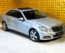 Zunanja slika - Mercedes-Benz E-Razred - E 220 CDI AUT.-PANO.-GRETJE-PDC-NAVI-F1... - 2 - Predogledna slika