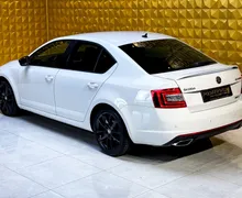 Notranja slika - Škoda Octavia - RS 2.0 TDI AUT.-KAMERA-F1-NAVI-CANTON - 8 - Predogledna slika