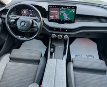 Notranja slika - Škoda Superb - Combi 1.5 TSI mHEV Selection DSG-1 LASTNIK-ALU-KAM - 7 - Predogledna slika