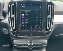 Notranja slika - Volvo XC40 - B3 P Core AT DCT 3 leta garancije + 3 servisi... - 13 - Predogledna slika