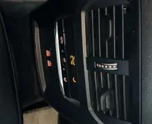 Notranja slika - BMW Serija 3 - Touring: 318i Luxury.NEMŠKI+4ALU.KAMERA.LED.USNJE.ACC.BE - 8 - Predogledna slika
