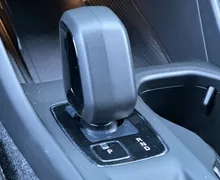 Notranja slika - Volvo XC40 - B3 P Core AT DCT 3 leta garancije + 3 servisi... - 15 - Predogledna slika