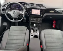 Notranja slika - Volkswagen Touran - 2.0 TDI BMT Highline DSG-7sedežev-Panorama-Masaža. - 10 - Predogledna slika