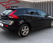 Notranja slika - Volvo V40 - D2 102g Powershift R-Design Kinetic... - 9 - Predogledna slika