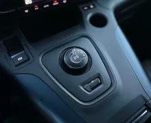 Notranja slika - Peugeot Rifter - 1.5-HDI-AUTOMATIK-LED-LIZING ZA TUJCE-F1-PDC - 11 - Predogledna slika