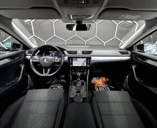 Notranja slika - Škoda Superb - 2.0 TDI 110 kW VIRTUAL-DSG-KLJUKA-MEMORY-NOVE GU.. - 9 - Predogledna slika