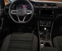 Notranja slika - Volkswagen Touran - 2.0 TDI R-Line DSG 1.Lastnik-Slov.poreklo-7 Sedeže - 12 - Predogledna slika