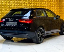 Notranja slika - Audi A3 - 2.0 TDI AUT.-ALCANTARA-TEMP-BI XENON - 11 - Predogledna slika