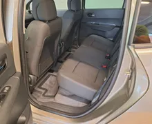 Notranja slika - Peugeot 3008 - ACTIVE 1.6 BlueHDi 120 avtomatik KREDIT BREZ POL - 9 - Predogledna slika