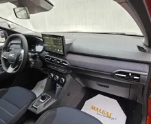 Zunanja slika - Dacia Jogger - Extreme Hybrid 155+7 sedežev+Zimske gume - 13 - Predogledna slika