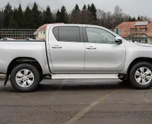 Zunanja slika - Toyota Hilux - 2.4D4WD-AUT-Potrjena servisna zgodovina 2.Lastnik - 4 - Predogledna slika